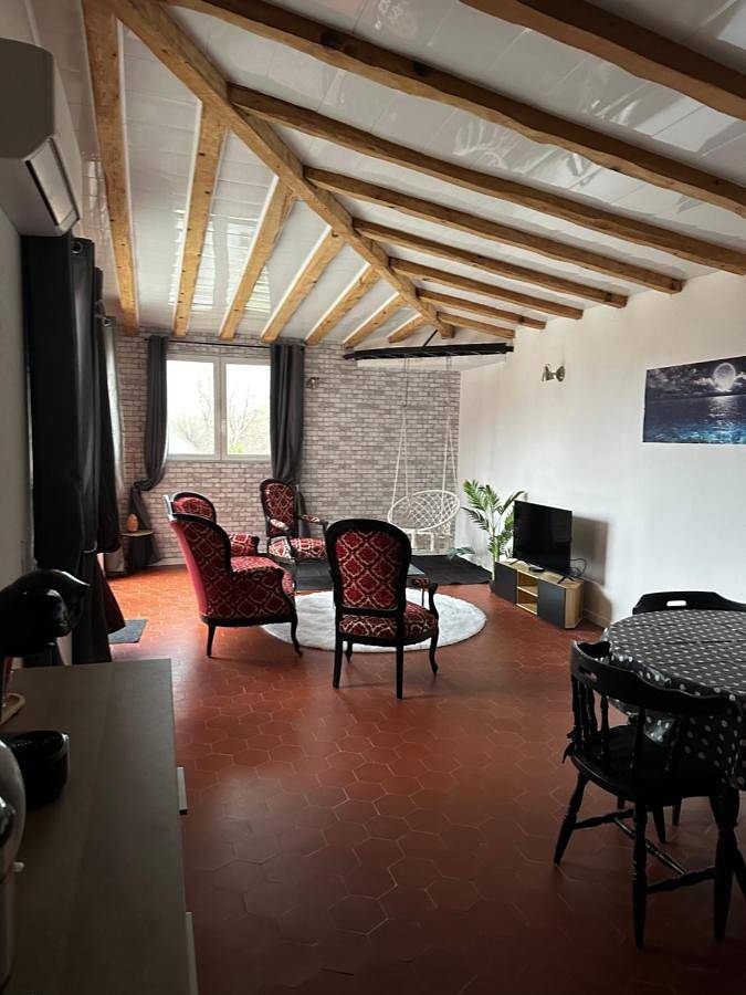 Gîte pour 4 personnes, avec terrasse, animaux acceptés à Baix - 2