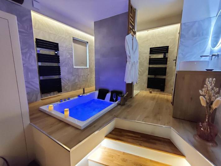 Gîte pour 2 personnes, avec Jacuzzi à Sacy-le-Grand