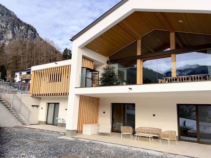 Ferienwohnung für 4 Personen, mit Garten und Ausblick in Vandans