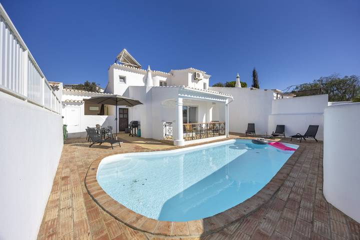 Ferienhaus für 6 Personen, mit Garten und Terrasse