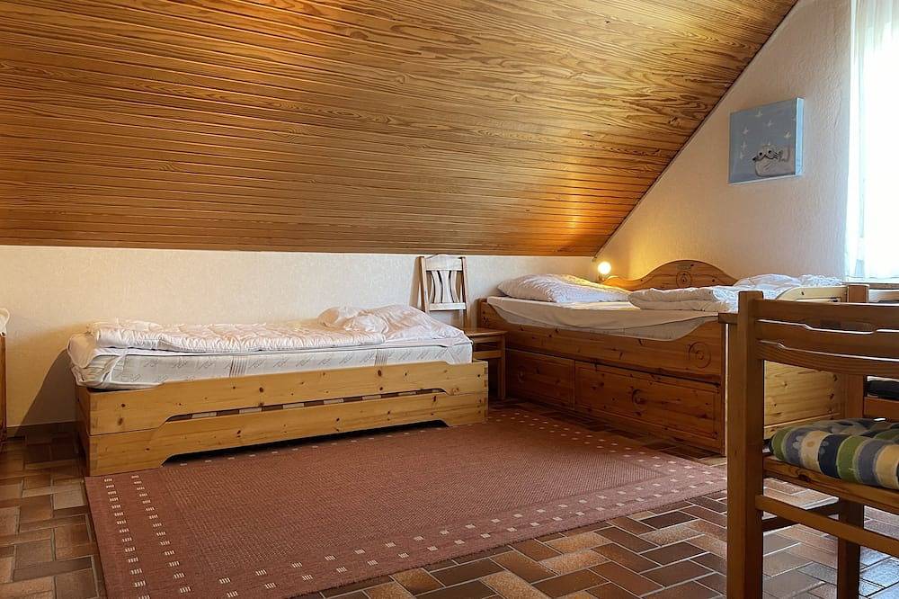 Top-Ferienhaus, 6 Pers., Sauna, 2 Bäder, Wlan, Kamin, Terrasse, Spielplatz, Hund in Westeraccumersiel, Dornum