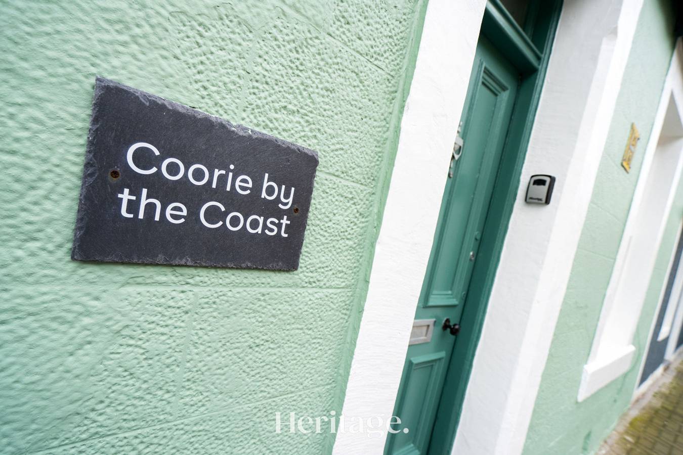 Coorie By The Coast, beachfront cottage, Arbroath in Arbroath, Angus