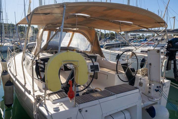 Bateau pour 4 personnes dans Port Pin Rolland - 4