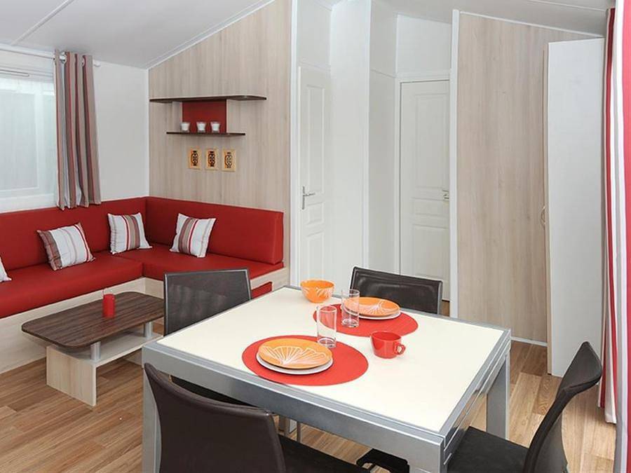 Camping Paradis les Pins - Royan - Mobilheim 4 personen - Classique 2 Zi 4p überdachte Terrasse in Saint-Palais-sur-Mer, Côte de Beauté