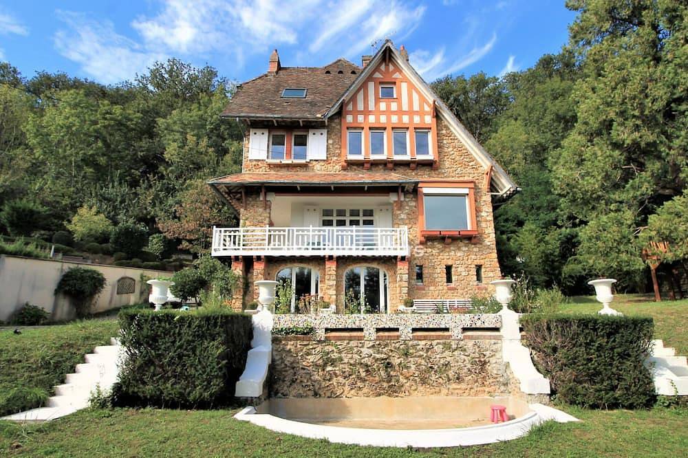 Villa pour 10 Personnes dans Saint-Rémy-lès-Chevreuse, Parc naturel régional de la Haute Vallée de Chevreuse