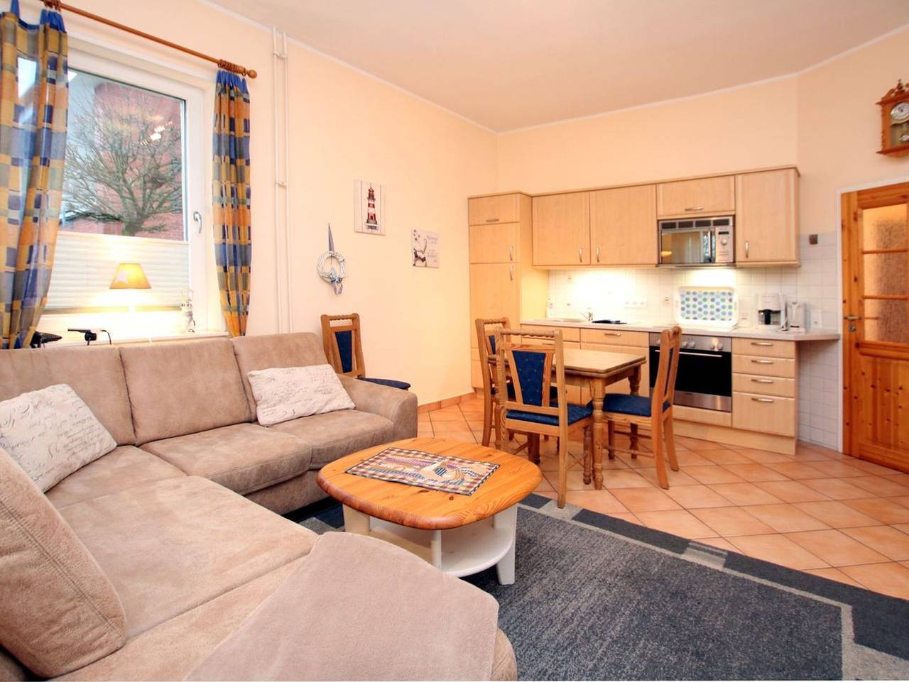 Ganze Ferienwohnung, Gmelinstraße 2, Whg. 3, Haus Heyden - Ferienwohnung mit 2- Zimmern und Terrasse in Wyk auf Föhr (Stadt), Wyk auf Föhr