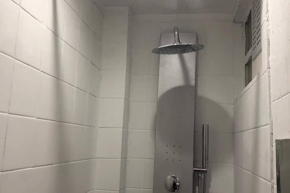 Chambre privée à 2 min du Rer D – Paris en 35 min – proche Orly in Ris-Orangis, Essonne