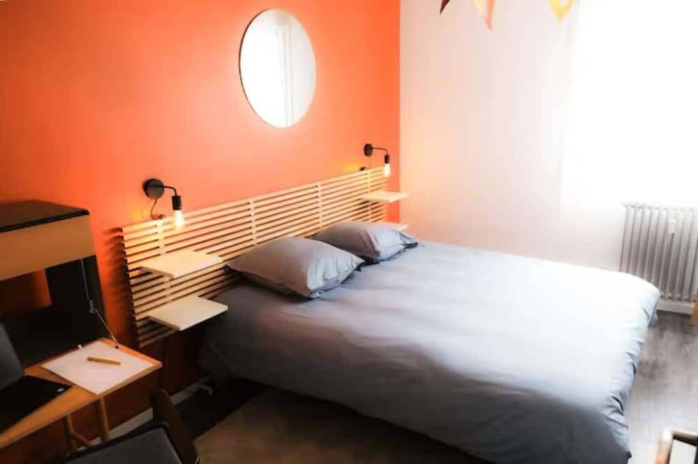 Entire apartment, Appartement de Ville Lumineux et Confort in Laval, Mayenne