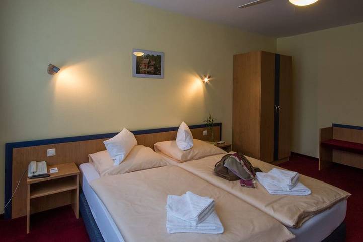 Ferienhaus für 2 Personen, mit Terrasse und Garten in Vetschau