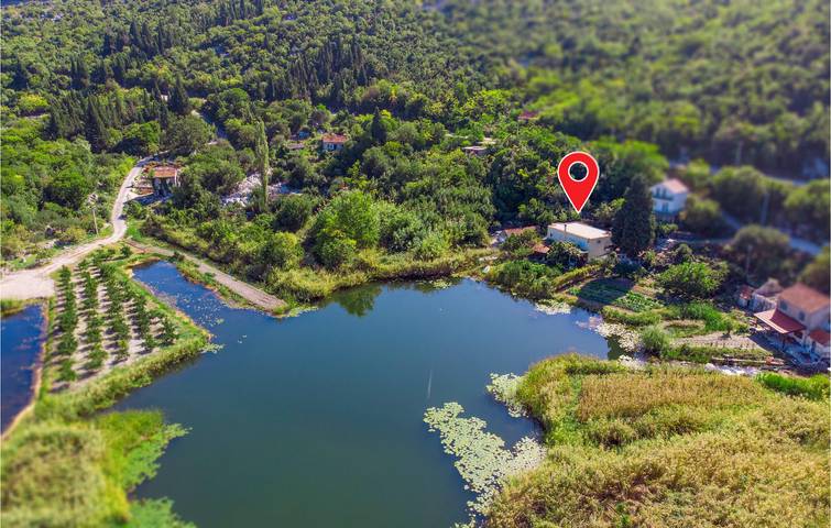 Ferienhaus für 6 Personen, mit Terrasse und Garten sowie Seeblick - 1