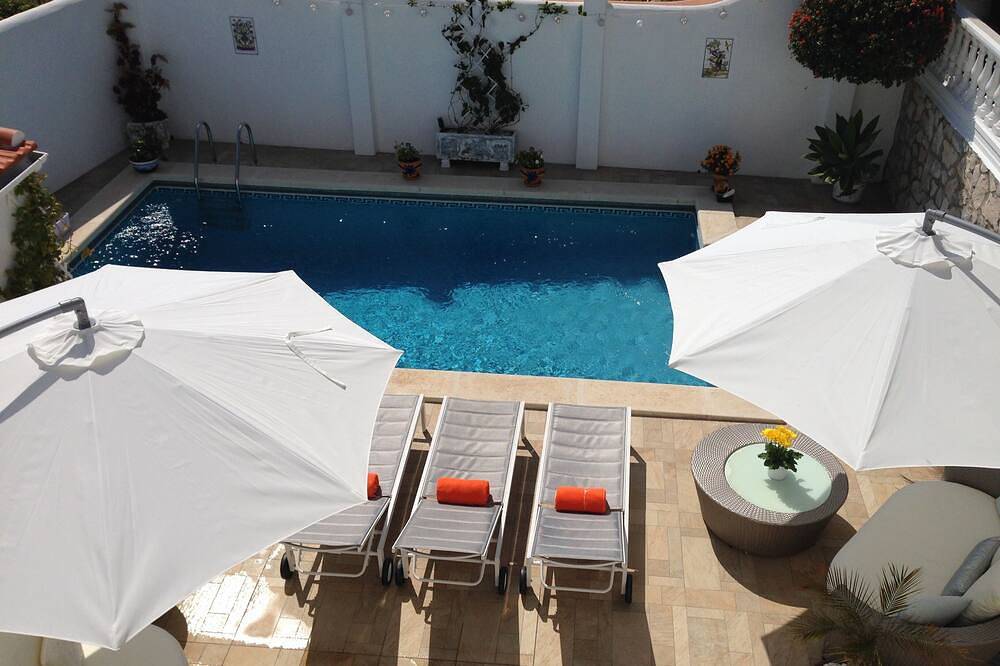 All is private, when booking we Block the entire property for your holiday ! in Torrequebrada, Benalmádena