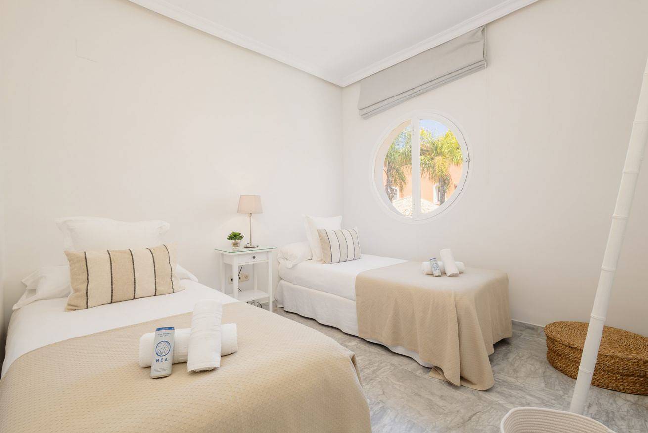 Entire apartment, New beachfront holiday home in  Bahia de Marbella in Las Chapas, Marbella
