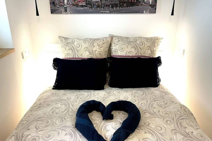 Ferienwohnung für 4 Personen, mit Whirlpool und Garten in Karlsruhe - 3