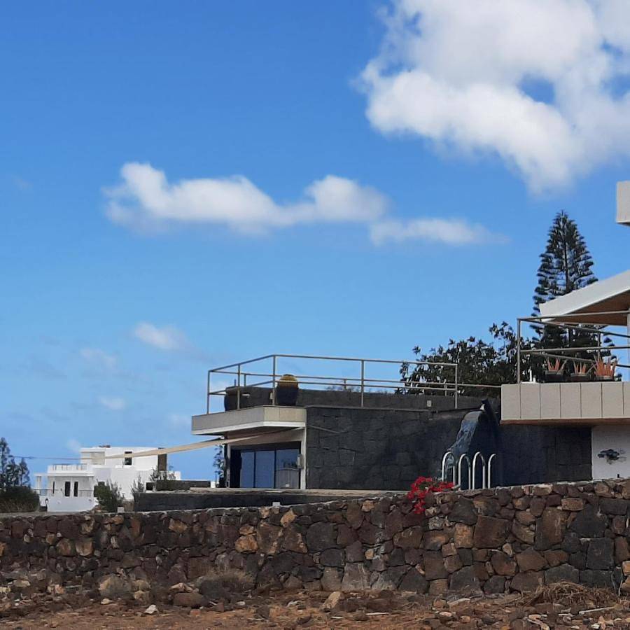 Ganze Wohnung, Villa Atlantis urlaubsfeeling mit solarbeheiztem Pool in Las Breñas, Yaiza