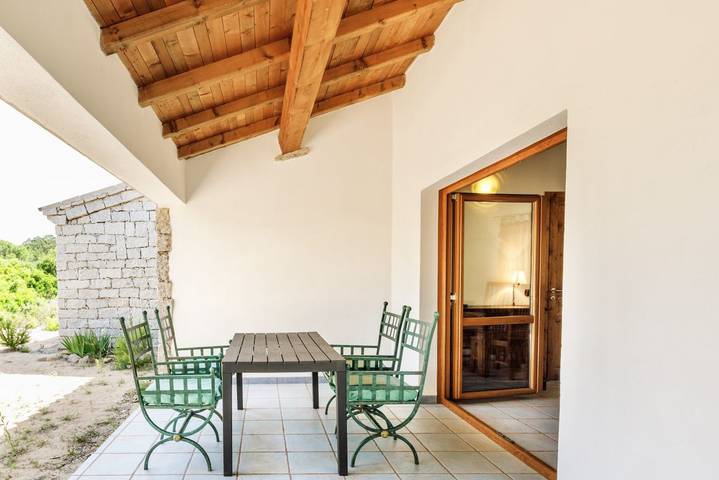 Gîte pour 4 personnes, avec piscine et balcon/terrasse à Badesi - 2