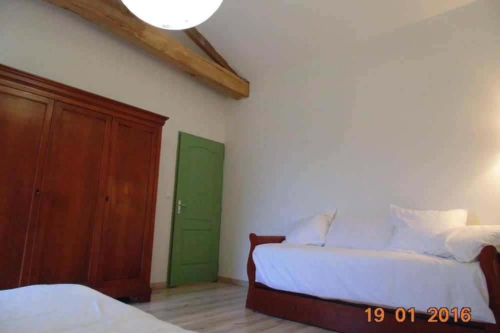 Gite De France Le Clos Constance in Charrais, Vienne (France)