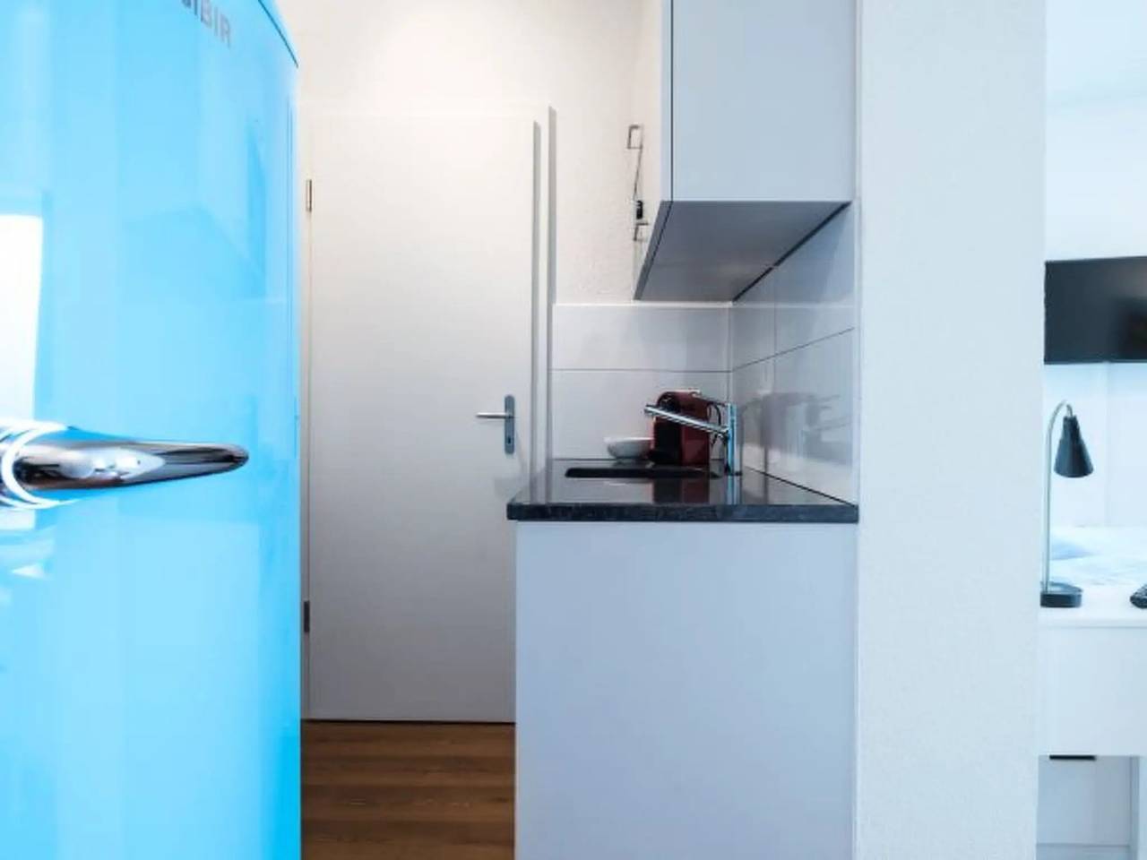 Entire apartment, 1 Pièce 2 Personnes in Zürich 48 Altstetten, Zurich