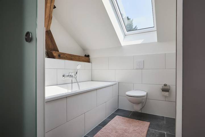 Ganze Wohnung, Maisonette-Wohnung \"Kranich\" - 3 Minuten zum See, mitten im Dorf, nah zum Wald in Kallinchen, Zossen