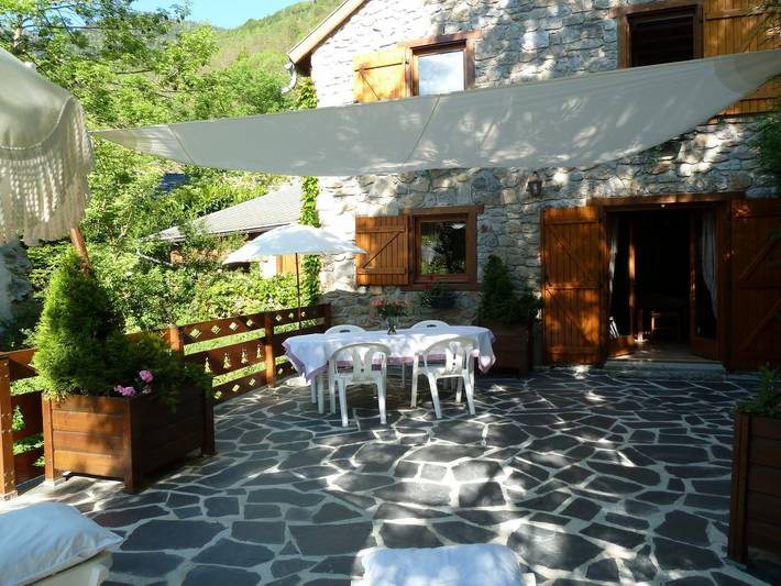 Gîte pour 6 personnes, avec terrasse, animaux acceptés - 1