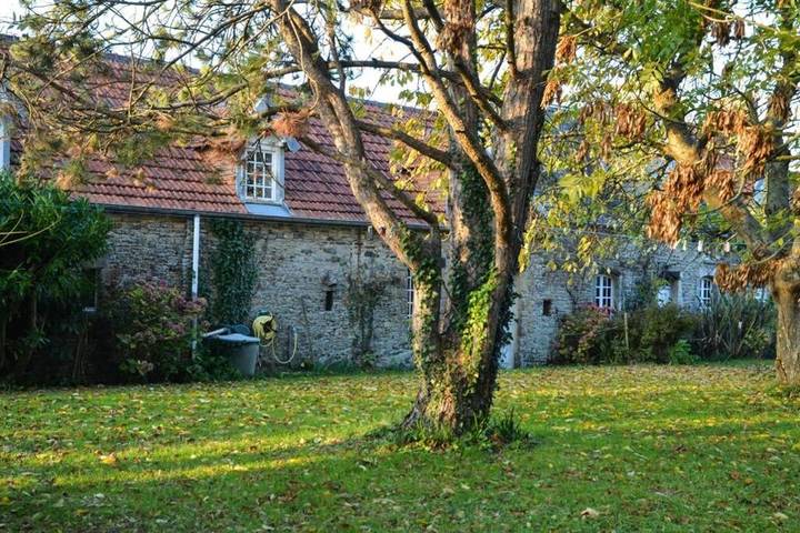 Location de vacances pour 11 personnes, avec jardin et vue, adapté aux familles à Surville - 3