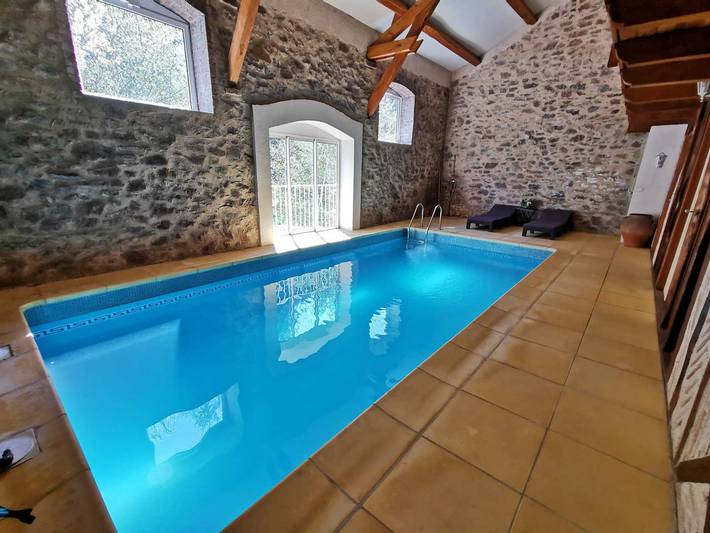 Gîte pour 5 personnes, avec Terrasse ainsi que Jardin et Piscine dans l' Hérault
