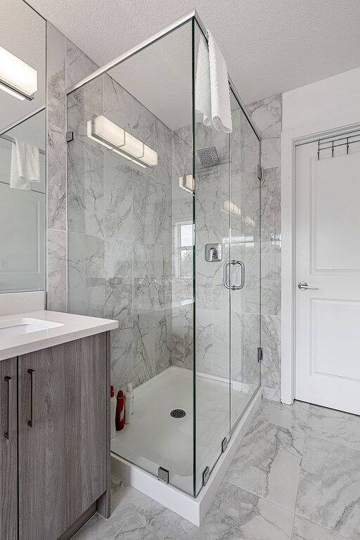 Luxurious Spacious Private House near City Centre in Calgary, Kanadische Rocky Mountains