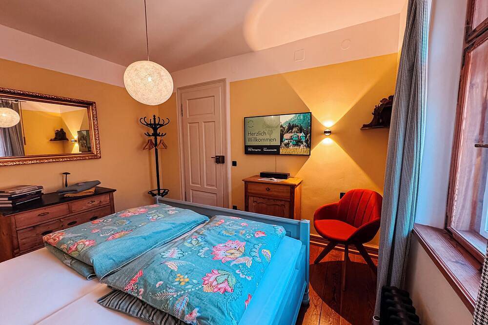 Ganze Wohnung, Individuelles Kreativ-Apartment direkt am Kochelsee in Kochel am See, Kochelsee