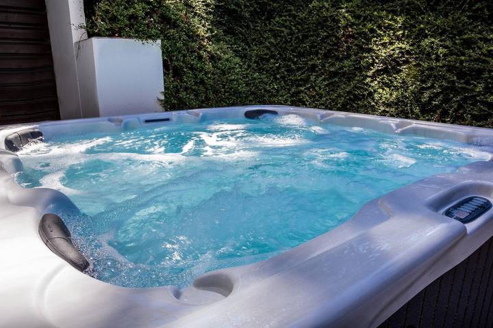 Hütte für 6 Personen, mit Balkon und Whirlpool sowie Terrasse und Garten in Braunlage - 2