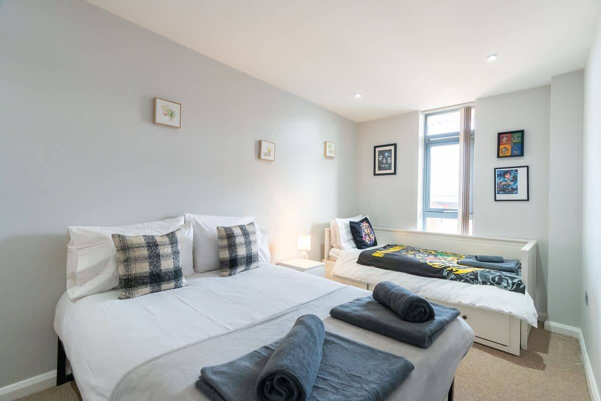 Appartement entier, Bright Watford Home | Balcony + Parking Included in Watford, Hertfordshire