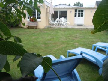 Gîte pour 4 personnes, avec jardin et terrasse à Gouville-sur-Mer