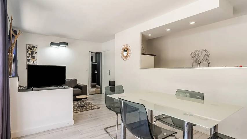 Location de vacances pour 4 personnes, avec piscine et jardin à Les Vans - 4