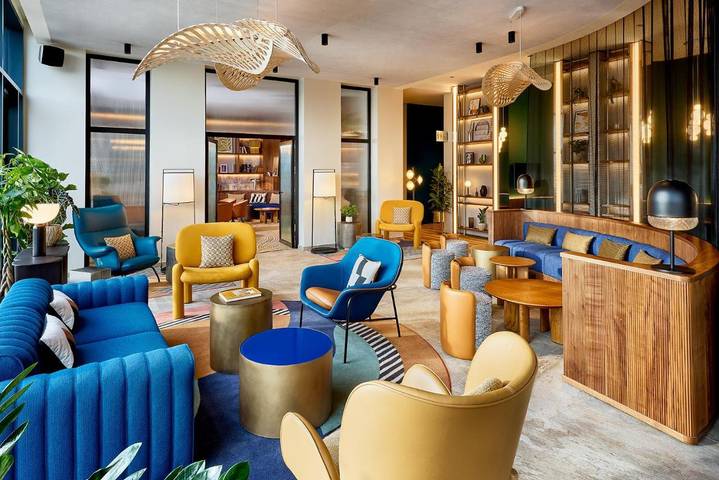 Hôtel pour 2 personnes, avec piscine et terrasse, animaux acceptés à Genas - 2