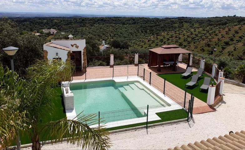 Casa rural para 10 personas, con Terraza además de Piscina y Vistas en Peñaflor