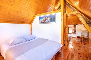 Chalet pour 4 personnes, avec terrasse, animaux acceptés dans l' Isère