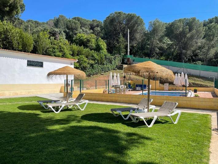 Casa de vacaciones para 19 personas, con piscina además de jardín y vistas en Córdoba - 3