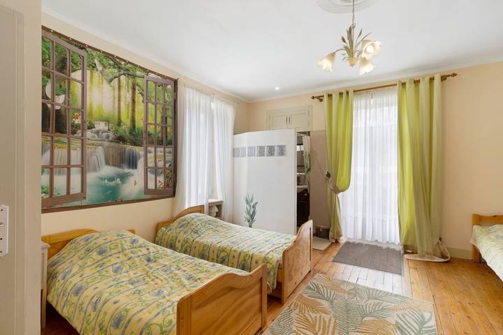 Chambre d’hôte pour 4 personnes, avec Balcon et Jardin