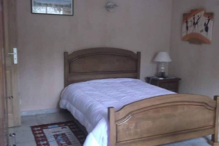 Location de vacances pour 5 personnes, avec Jacuzzi et Terrasse ainsi que Jardin et Piscine à Pertuis - 2