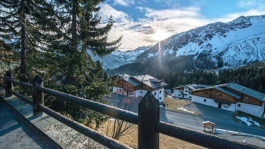 Hütte für 9 Personen, mit Terrasse in Arosa - 3