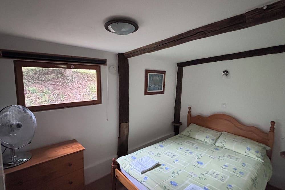 Chalet de madera situado cerca de Argenton sur Creuse in Argenton-sur-Creuse, Región de Châteauroux