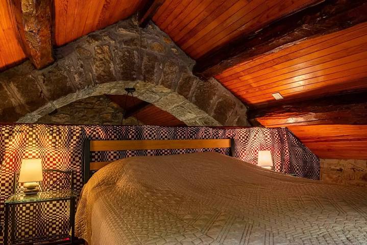 Gîte pour 3 personnes, avec terrasse et piscine, animaux acceptés à Saint-Pierre-des-Tripiers - 4