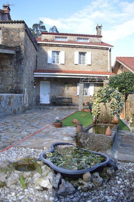 Location de vacances pour 8 personnes, avec jardin ainsi que piscine et vue à Ames - 3