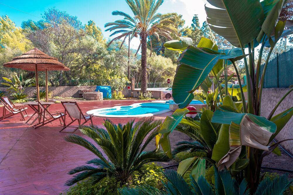 Villa per 5 Persone in Sarroch, Cagliari e Dintorni