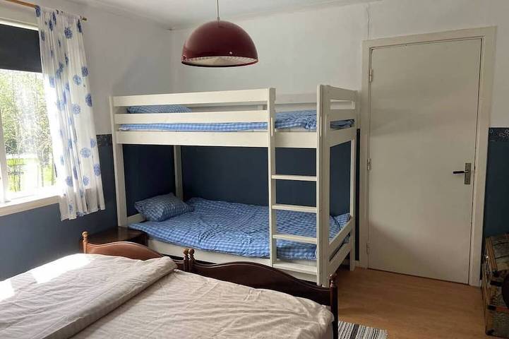 Ganze Wohnung, Hübsche Ferienwohnung in Småland am Badesee in Kronoberg