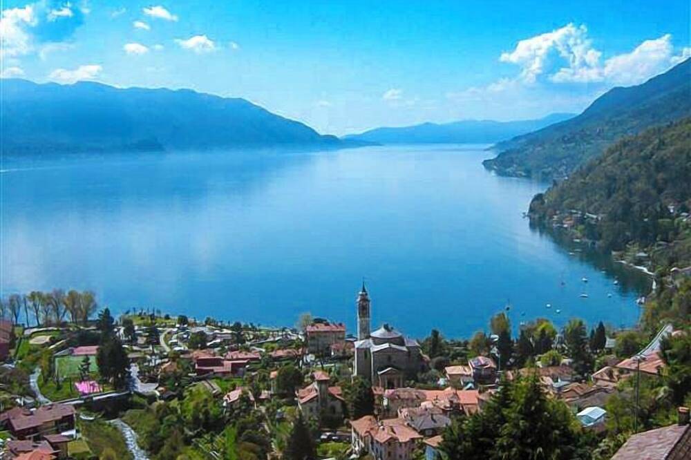 Ganze Wohnung, Gemütliche 1-Zimmer-Wohnung mit Terrasse, Gärtchen und Traumseesicht in Cannero Riviera, Lago Maggiore (Piemont)