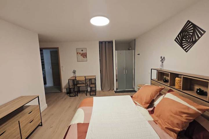 Gîte pour 9 personnes, avec jardin à Brou-sur-Chantereine - 2