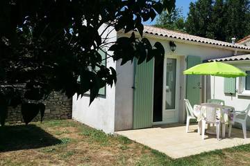 Location de vacances pour 4 personnes, avec jardin et terrasse à Bourcefranc-le-Chapus