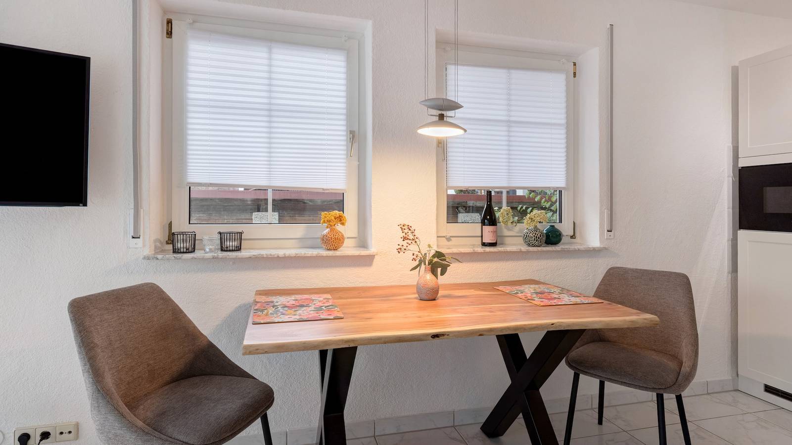 Ganze Wohnung, Ferienwohnung 'Heidegarten' mit Privatterrasse, Gemeinschaftsgarten und Wi-Fi in Markelfingen, Radolfzell am Bodensee