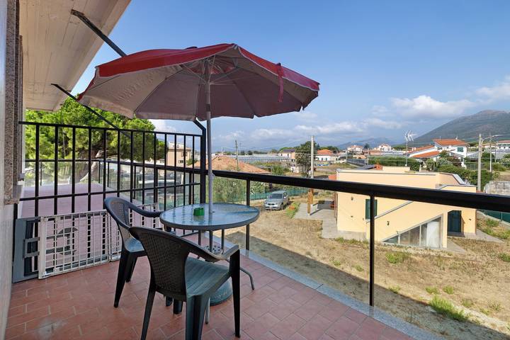 Hel lägenhet, Apartment 'Unità 5' with Mountain View, Shared Terrace and Wi-Fi in Ceriale, Riviera di Ponente