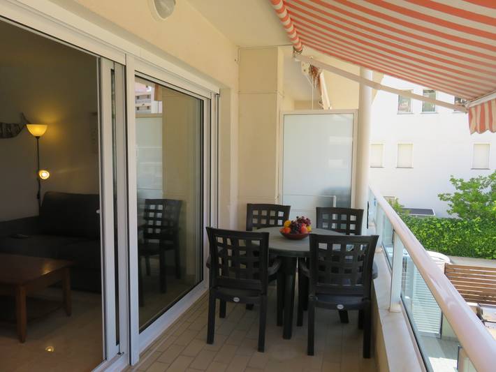 Apartamento entero, Apartamento "Brises del Mar 1-1" cerca del mar con piscina compartida y Wi-Fi in L' Estartit, Estartit