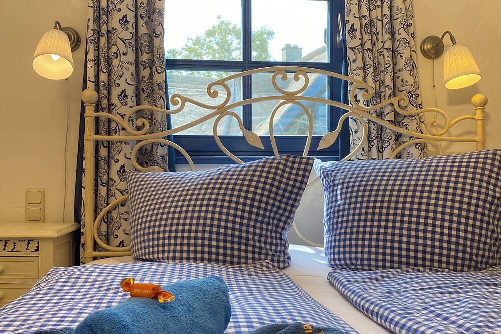 Very cozy 5***** half-timbered house with sauna & fireplace + terraces + attic in Neverow, Dargen